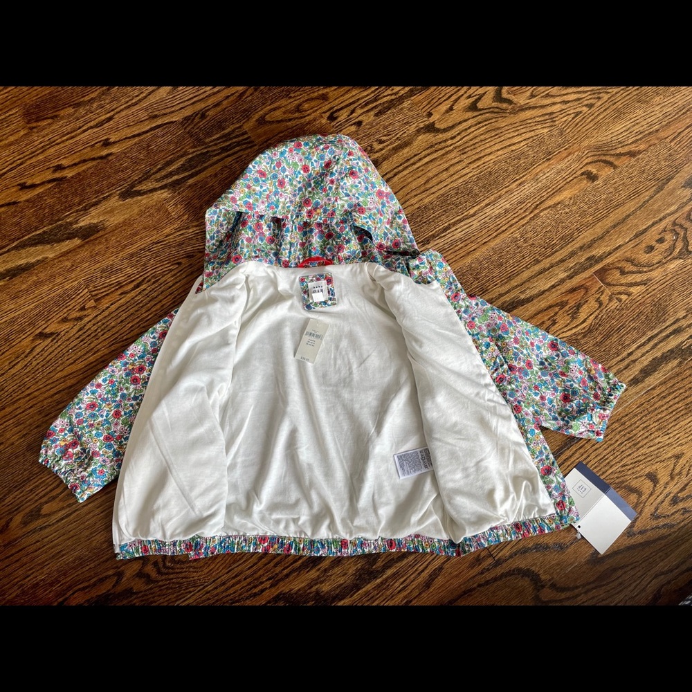 NEW Girls clothes - 4T - Picture 9 of 10